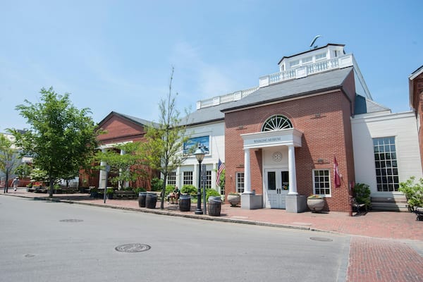 R405E2 Whaling Museum, Nantucket, Massachusetts, USA