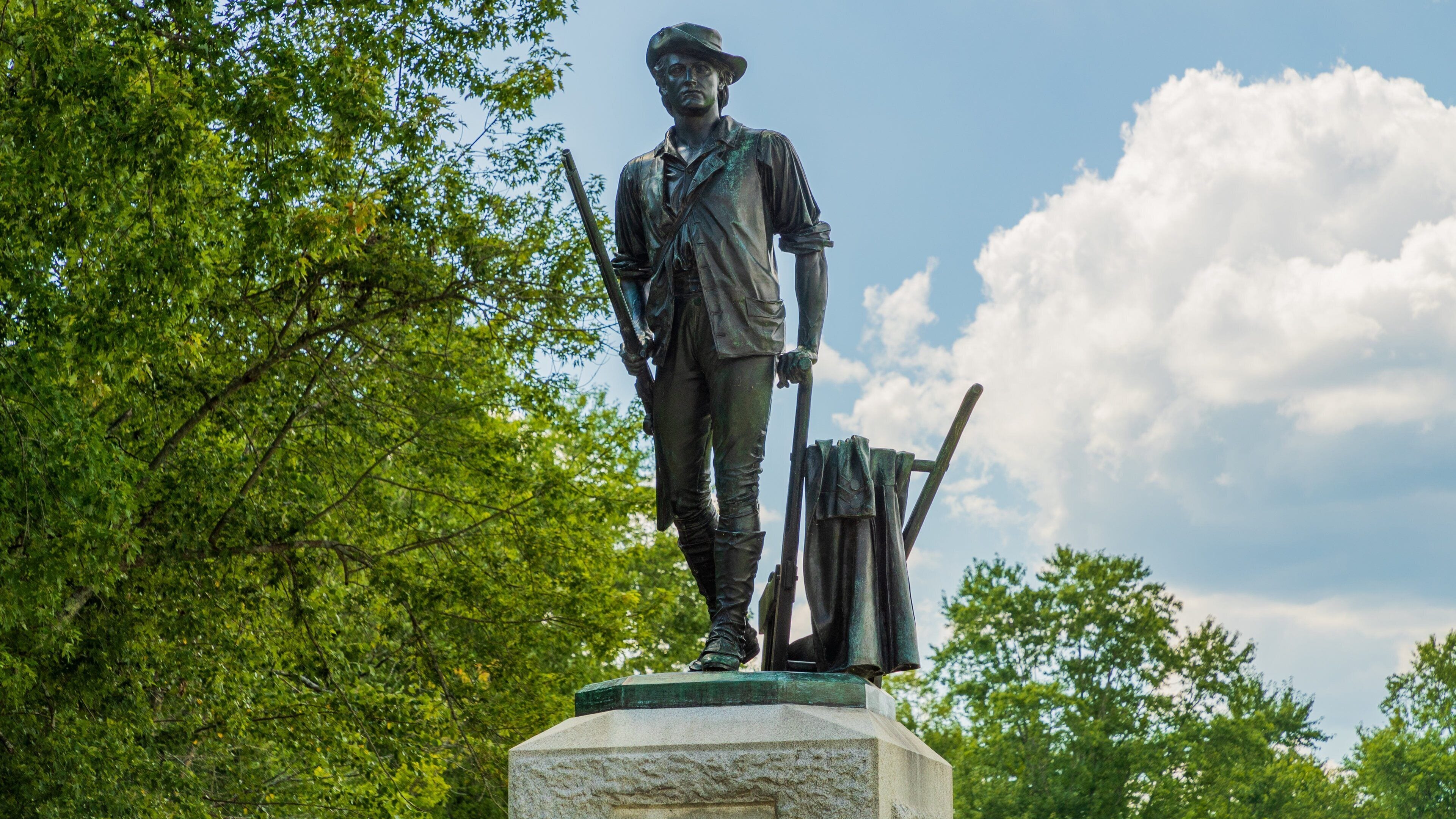 Old North Bridge which includes a statue or sculpture
