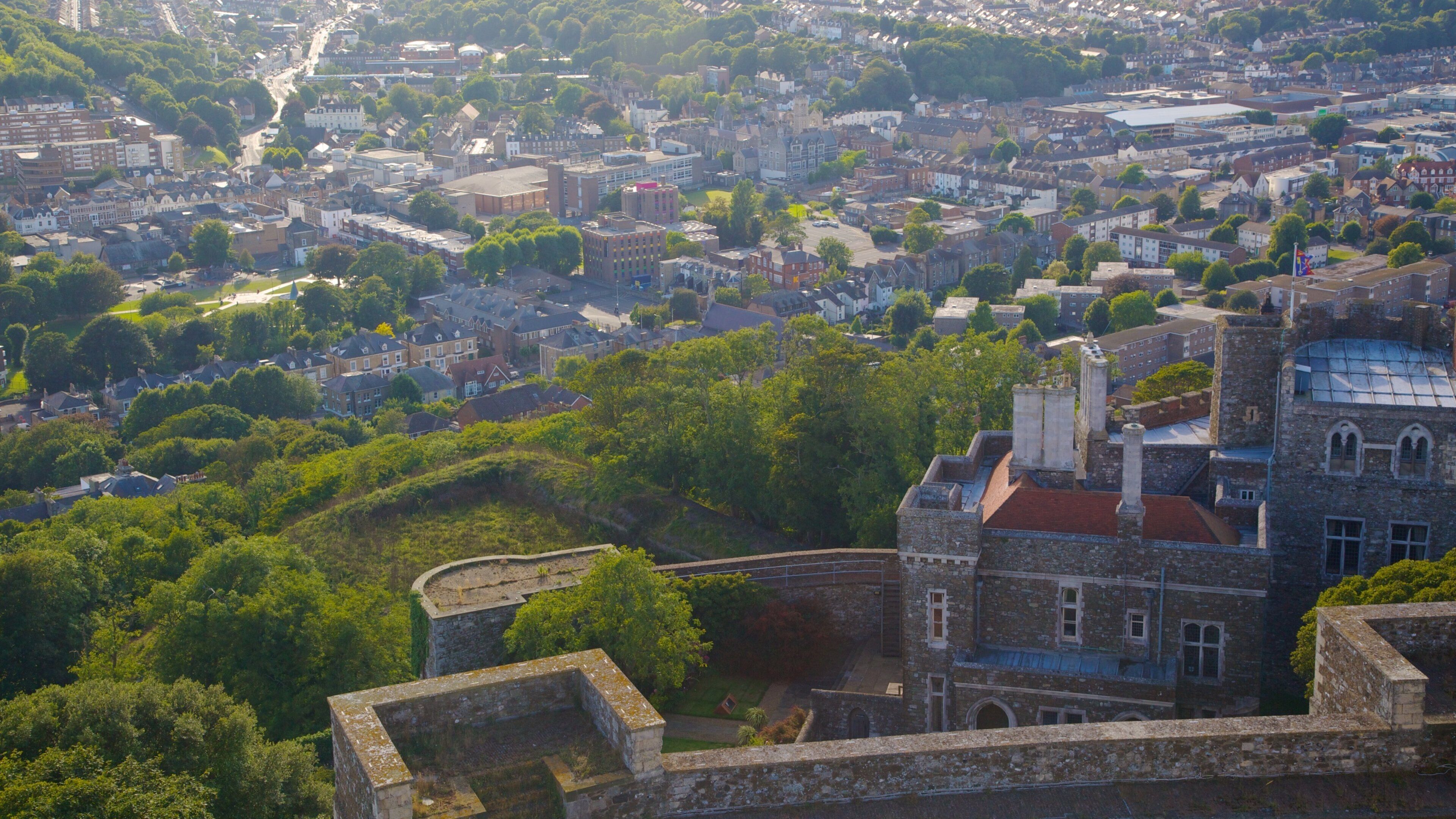 Dover Castle which includes chateau or palace, heritage architecture and a city
