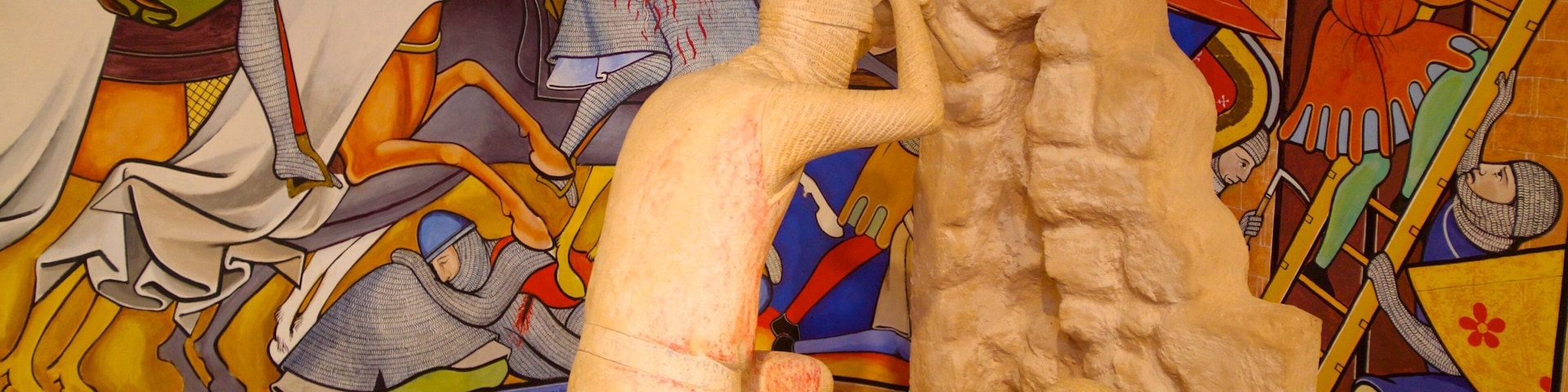 多佛博物館 其中包括 雕像或雕塑 和 內部景觀