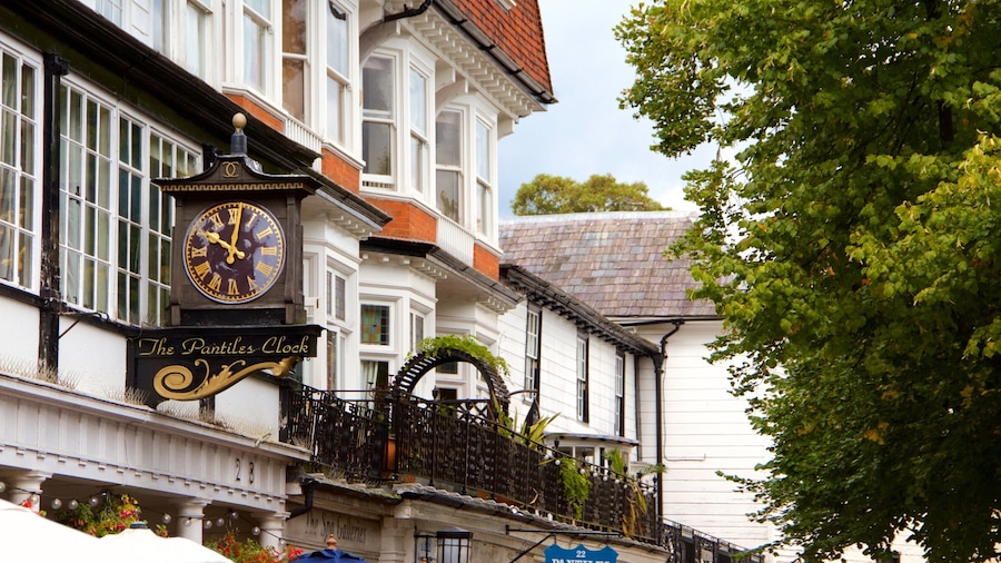 Pantiles which includes heritage architecture