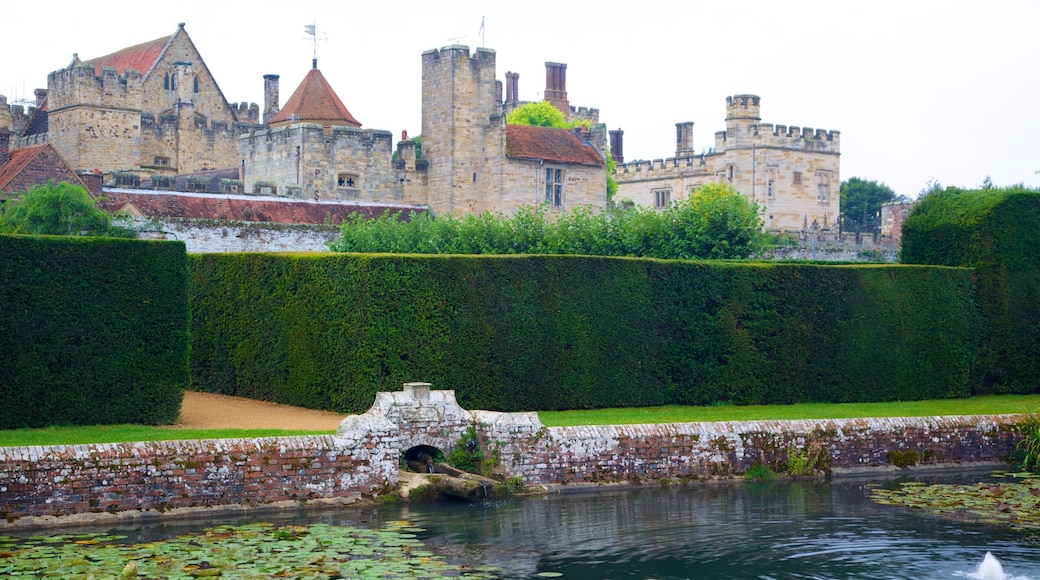 Penshurst Place and Gardens featuring heritage architecture, a castle and a pond