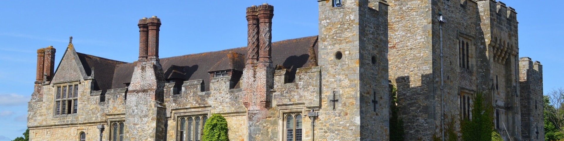 Hever Castle was the childhood home of Anne Boleyn, second wife of Henry VIII. The castle went through a number of owners since the Boleyn family after passing to the Crown on the death of Anne's father, Thomas Boleyn . In 1903 it was acquired by William Waldorf Astor, an American millionaire, who restored it in Tudor style using, as far as possible, the same tools as Tudor craftsmen. The extensive castle grounds are beautiful in summer, and include a rose garden which is lovely in full bloom.
Definitely worth a visit for history-lovers and nature-lovers alike. Highlights include Anne Boleyn's bedroom and the collection of portraits of Henry VIII and his six wives.