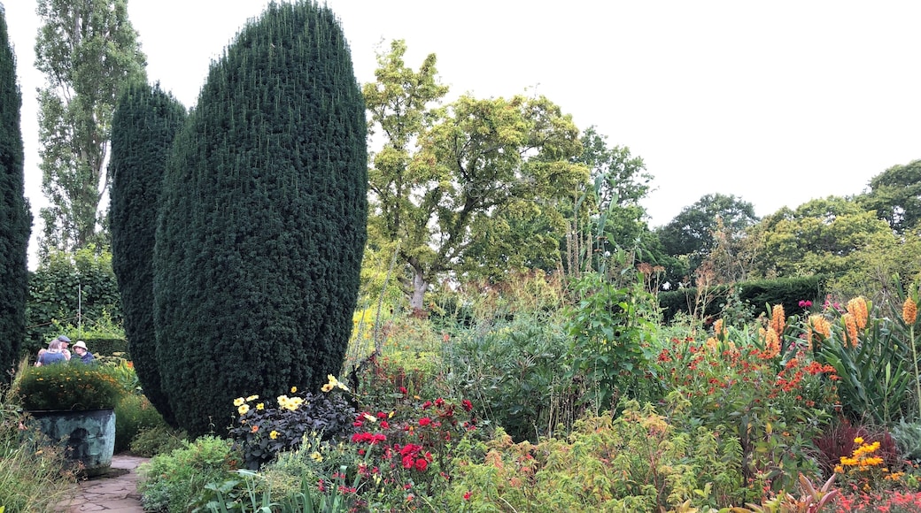 One of the many gardens around the estate