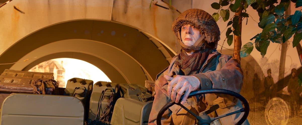 Bảo tàng Portsmouth D-Day có tính năng di sản và quân sự