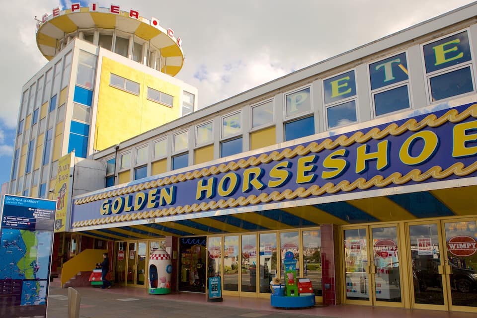 A building with a sign reading "Golden Horseshoe."