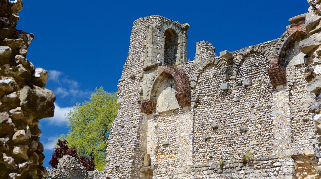 울버지 성 이 포함 문화유산 요소, 성 과 유적지