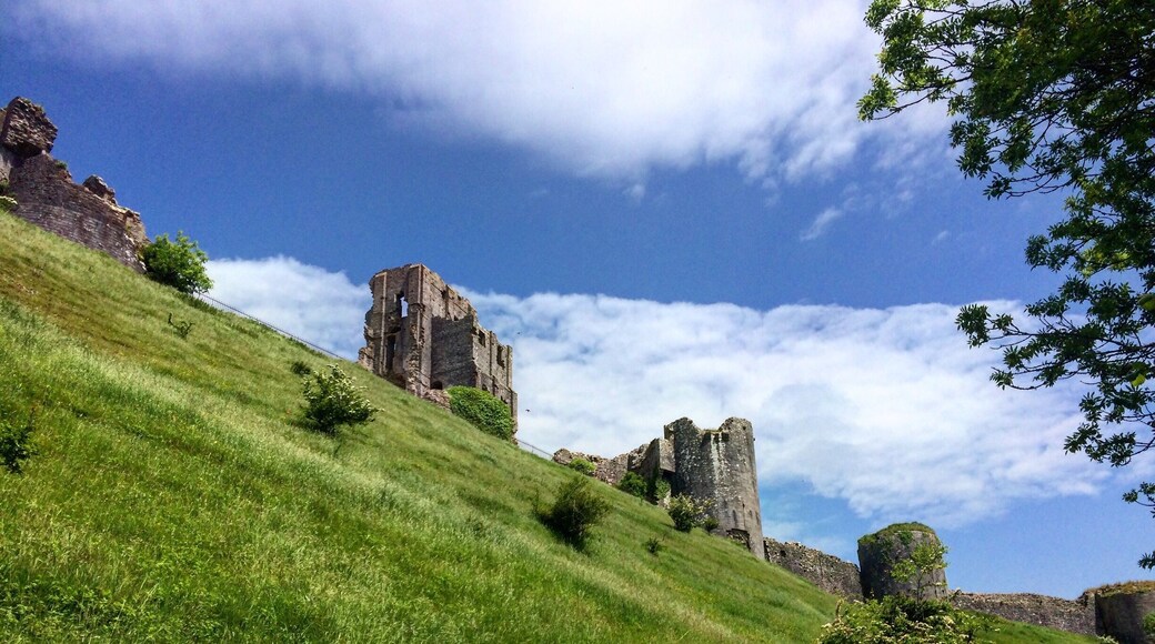 Corfe Castle Ruins, UK