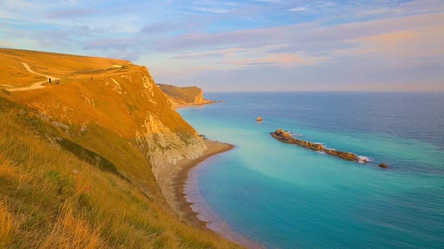 Durdle Door which includes a bay or harbor, general coastal views and tranquil scenes