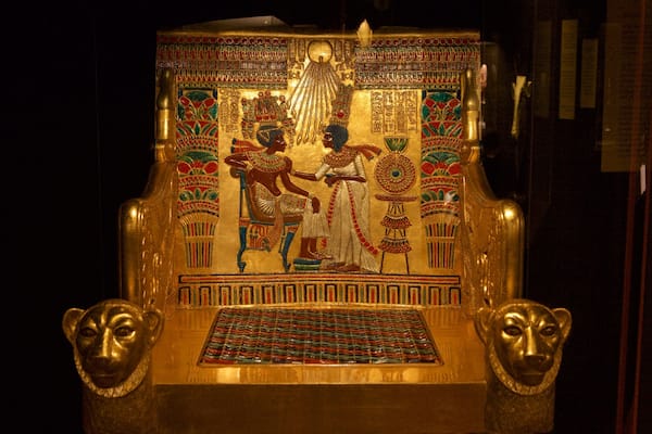 Tutankhamun: The Exhibition mettant en vedette monument et patrimoine historique