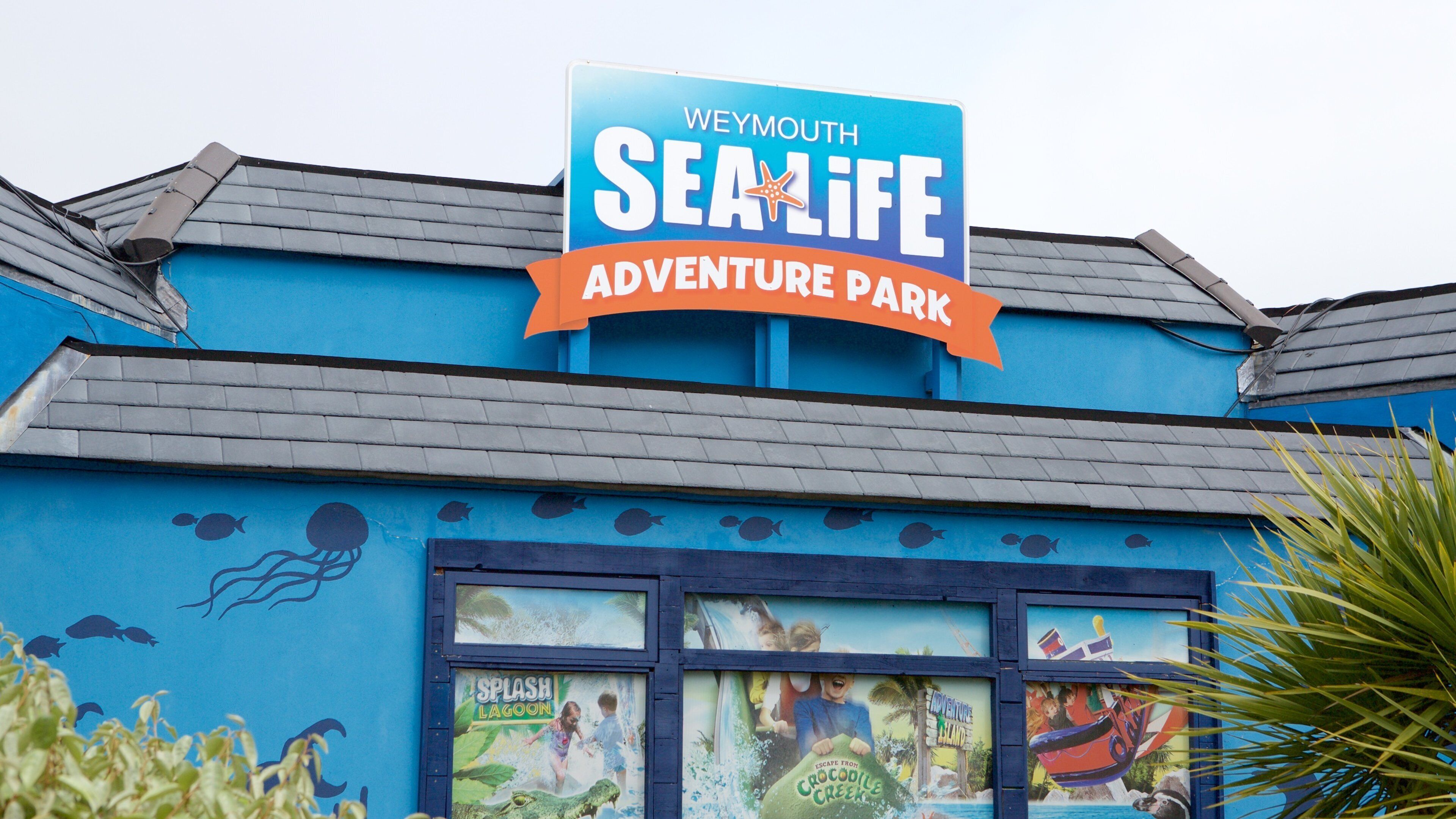 Sea Life Park que inclui vida marinha e sinalização