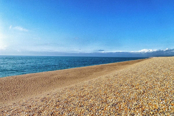 Portland, Dorset, England UK
Famous for a reason, Chesil Beach is 29km (18 miles) long! A UNESCO World Heritage Site along the fantastic Jurassic Coast. The shingle beach is not easy to walk on but is so impressive. Be sure to drive over to the Isle of Portland to capture the views of the coast in both directions.
#LifeAtExpedia
#bvsblue
#BeachTips