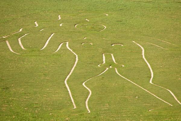 Géant de Cerne Abbas qui includes art en plein air