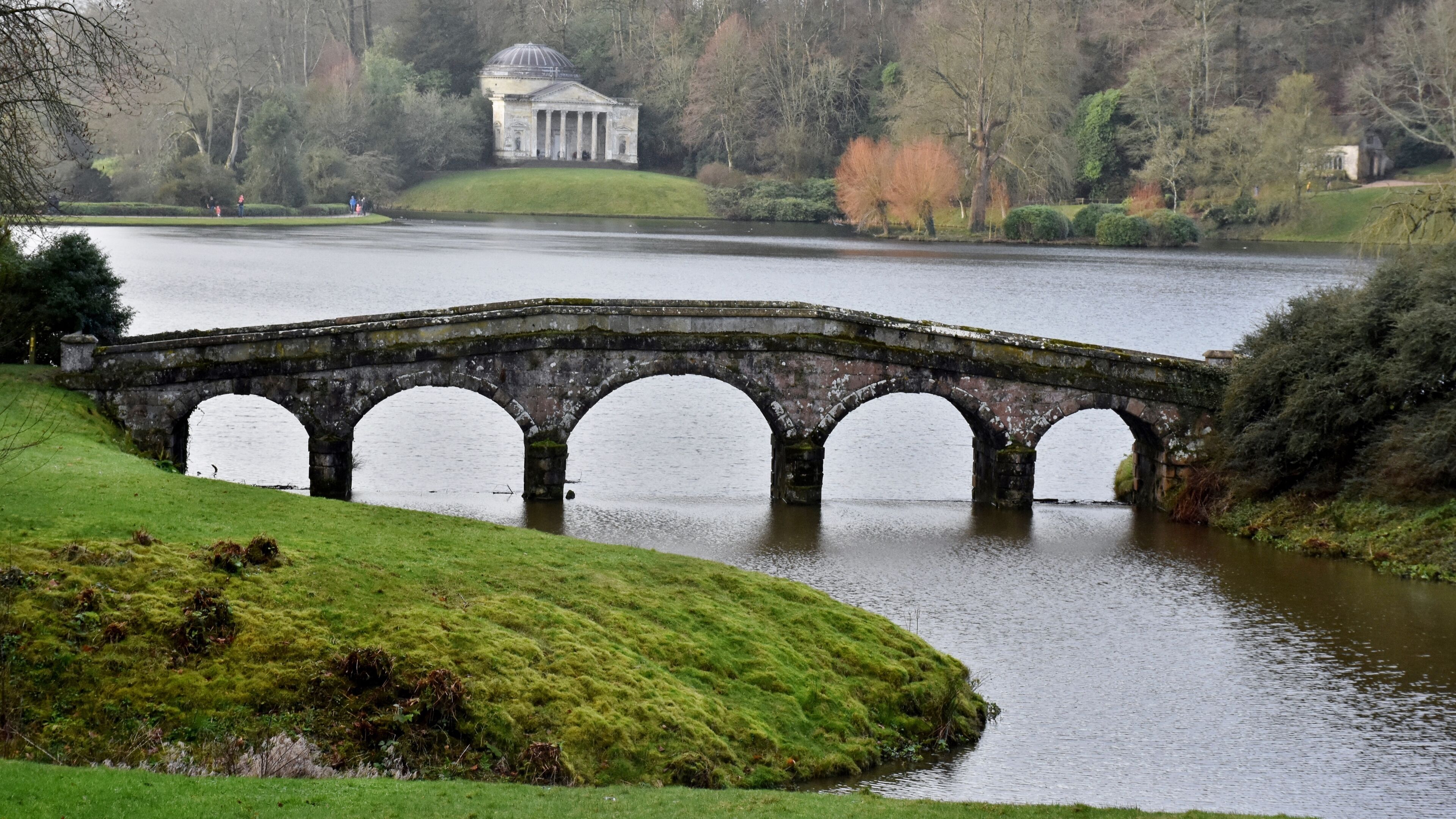 #lksawaydays 2/2020. 12th of January is someone's birthday....Happy 125th Birthday to the National Trust 🎂 to celebrate we decided to visit one of their sites. After living in the South West for the last 18 years we realised we had never visited Stourhead! Perfect! only 22 miles away too. We arrived at a quiet car park at approx 09:30am and duly paid the £4 daily charge. Stourhead House itself was closed for the winter and opens again in March, but the large garden and grounds are open all year round, If you are not a National Trust member then it will cost you £11.60 per adult. Stourhead House was built between 1721-1724 by the renowned Scottish architect Colen Campbell with the gardens following shortly after in 1741, the path you follow around the Garden mimics the journey of the Trojan hero Aeneas and his descent to the underworld. The large garden has many sculptures and buildings of which many stay with the Greek theme from the Grotto to the Temple of Apollo to the Pantheon as well as other 'themed' buildings such as the Gothic Cottage and the Temple of Flora. Along the paths you will see other paths/tracks leading off in other directions if you follow these you will see the Obelisk, St Peters Pump or slightly further afield King Alfreds Towers. After a good couple of hours of stretching the legs you can finish off in the Spread Eagle for a pint!