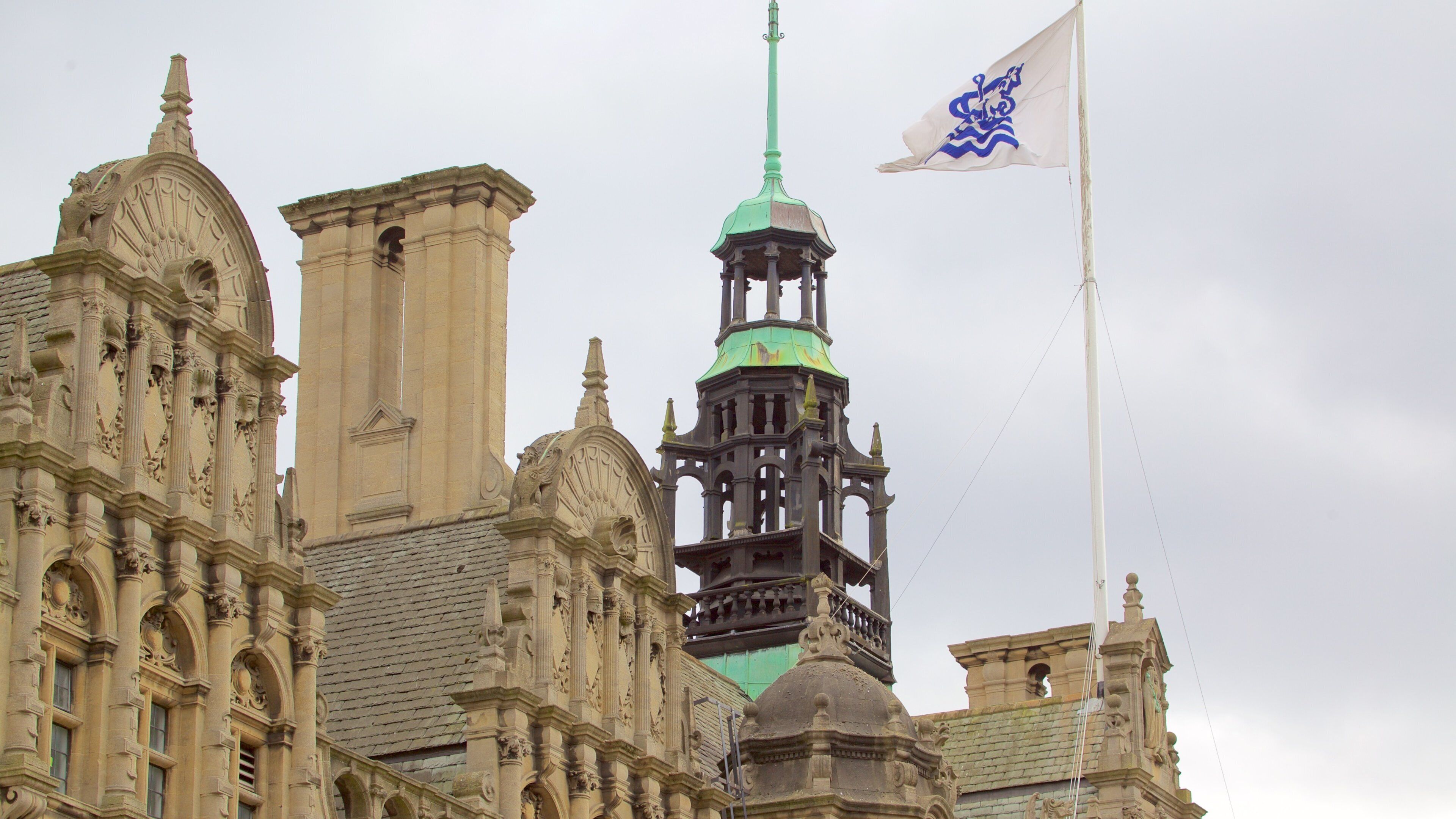 Oxford Town Hall featuring heritage elements and heritage architecture