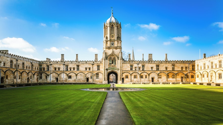 Tom tower at Oxford university