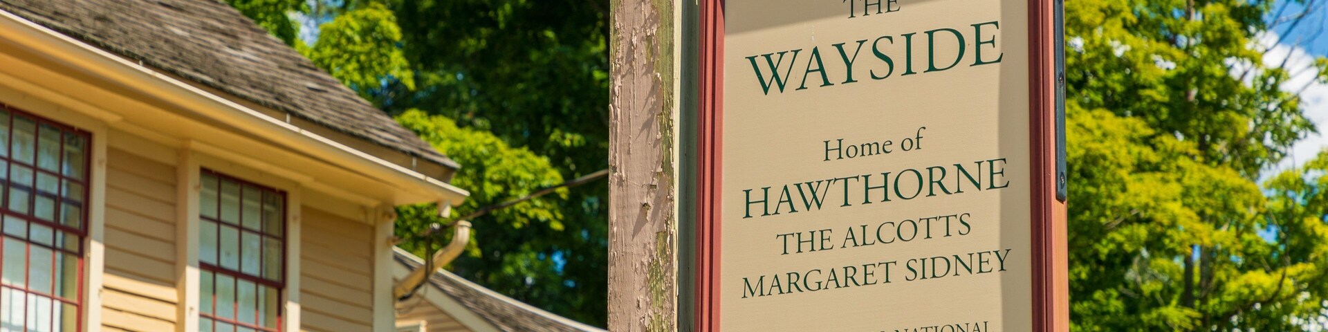 The Wayside featuring signage
