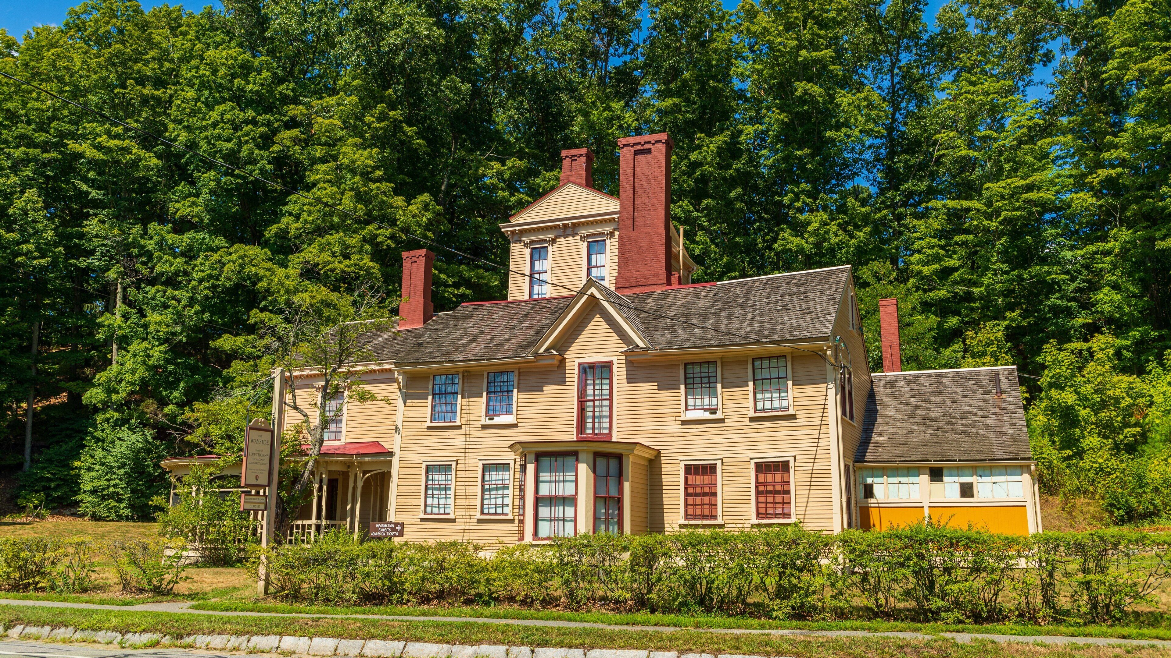 The Wayside which includes a house and heritage elements