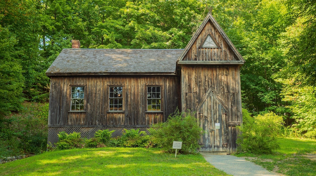 Louisa May Alcott\'s Orchard House showing heritage elements