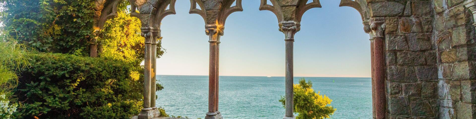 Hammond Castle which includes heritage elements, general coastal views and a sunset