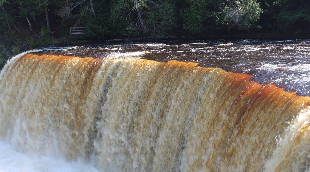 #Tahquamenonfalls