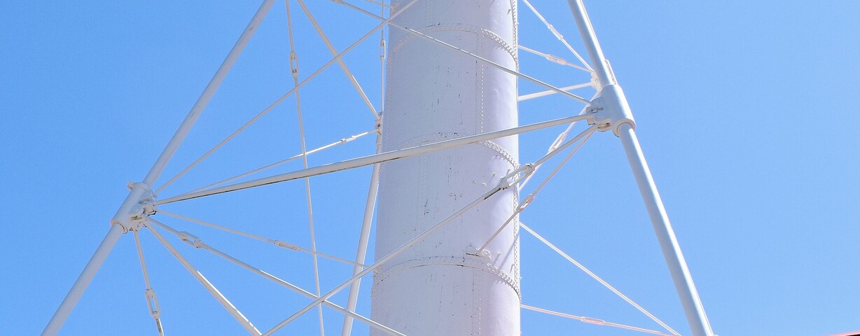 Unusual lighthouse design helps withstand extreme weather conditions experienced on Lake Superior. #OnTheRoad