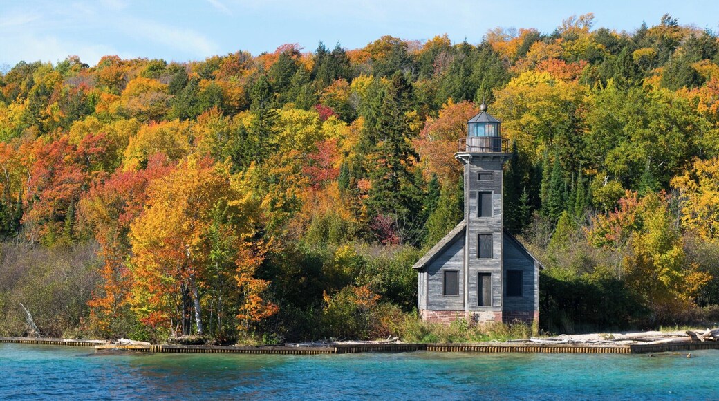 fall in michigan #lifeatexpedia