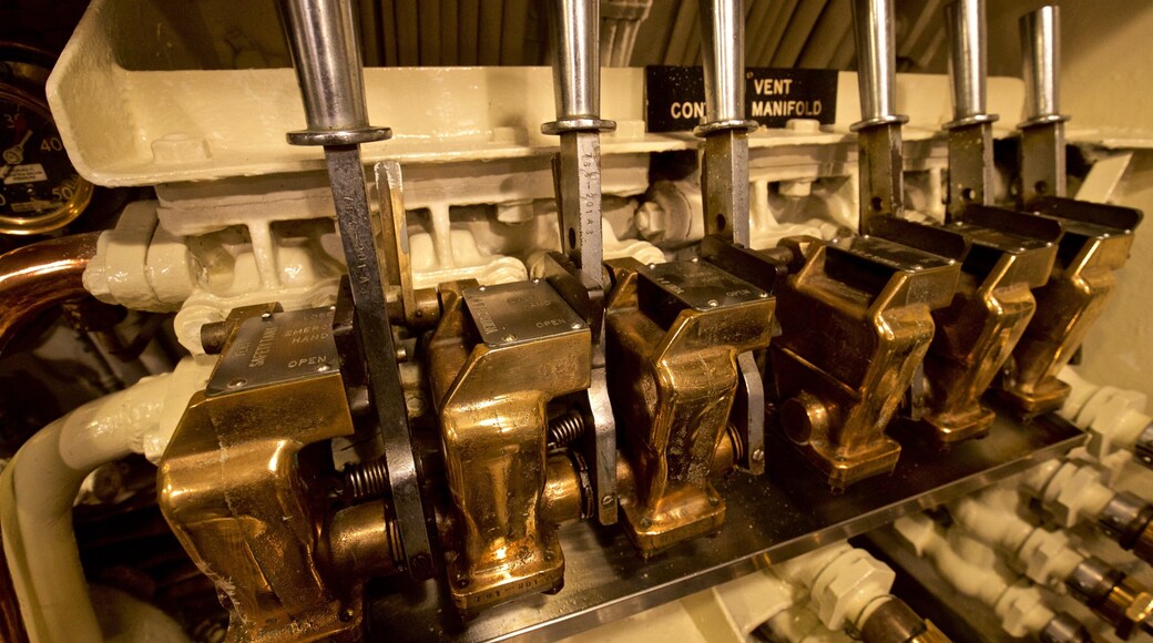 USS Silversides ofreciendo vistas interiores