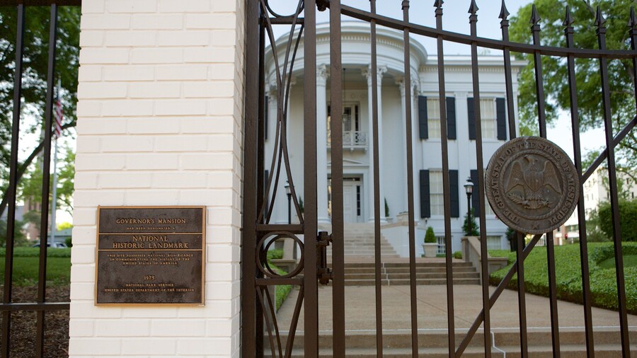 Mississippi Governor\'s Mansion mostrando patrimonio de arquitectura y una casa