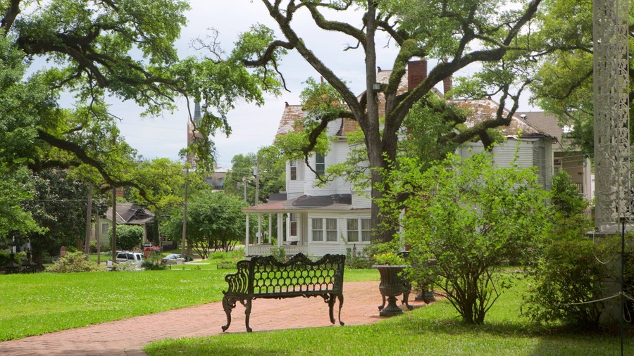 Stanton Hall which includes a house, heritage architecture and a garden