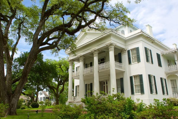 Stanton Hall caracterizando elementos de patrimônio, arquitetura de patrimônio e um edifício administrativo