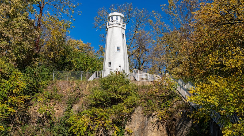Mark Twain Memorial Lighthouse