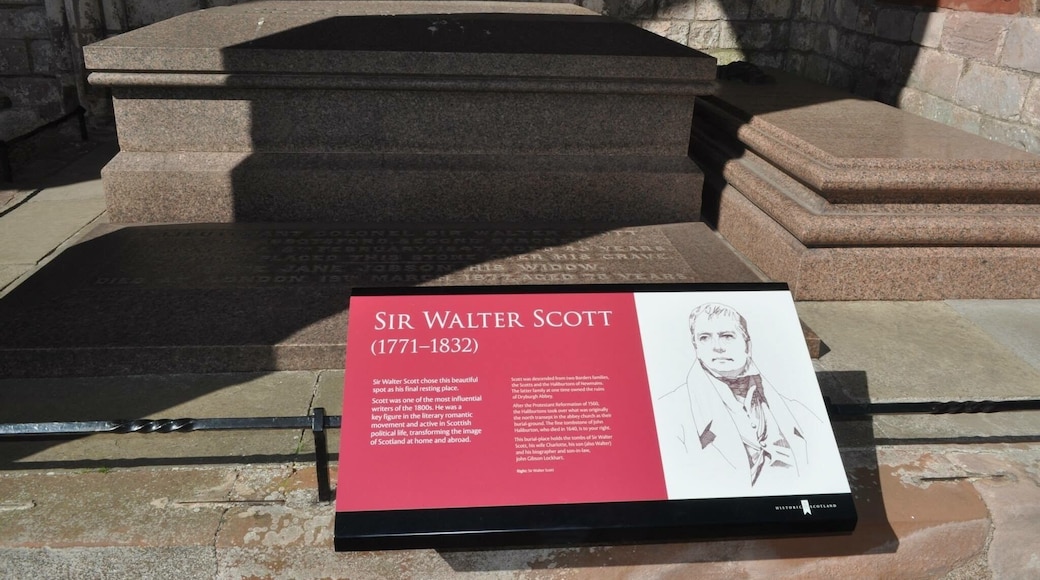 The tomb of Sir Walter Scott.