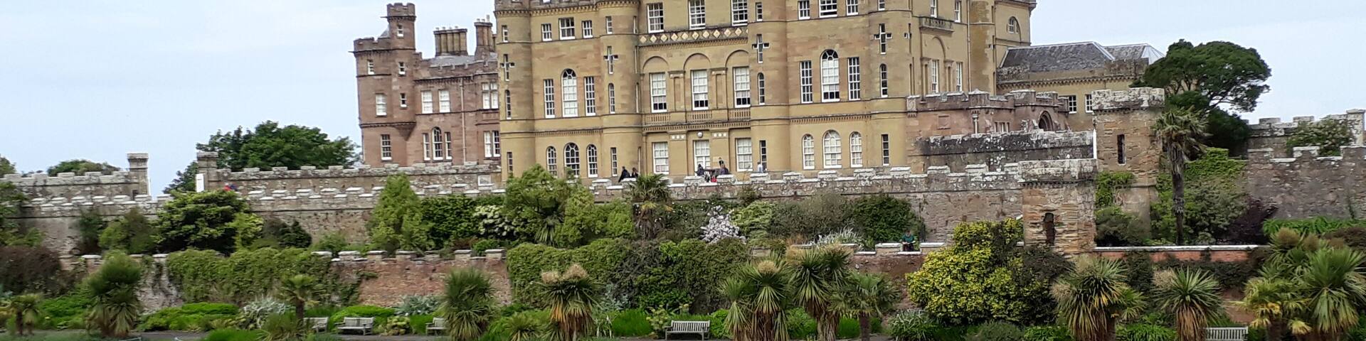 A clearer day on Saturday following a very wet Friday - painters out in force.