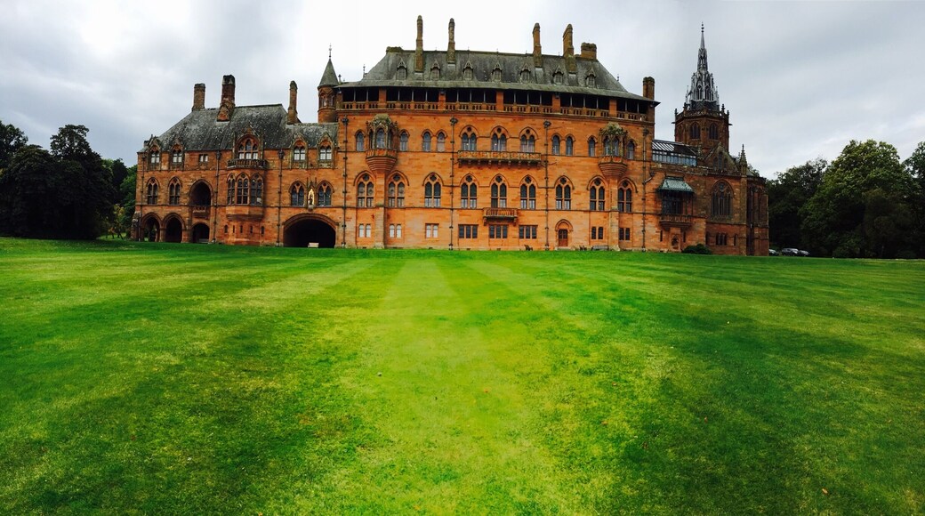 Amazing guided tour here. All this rooms are just awesome.