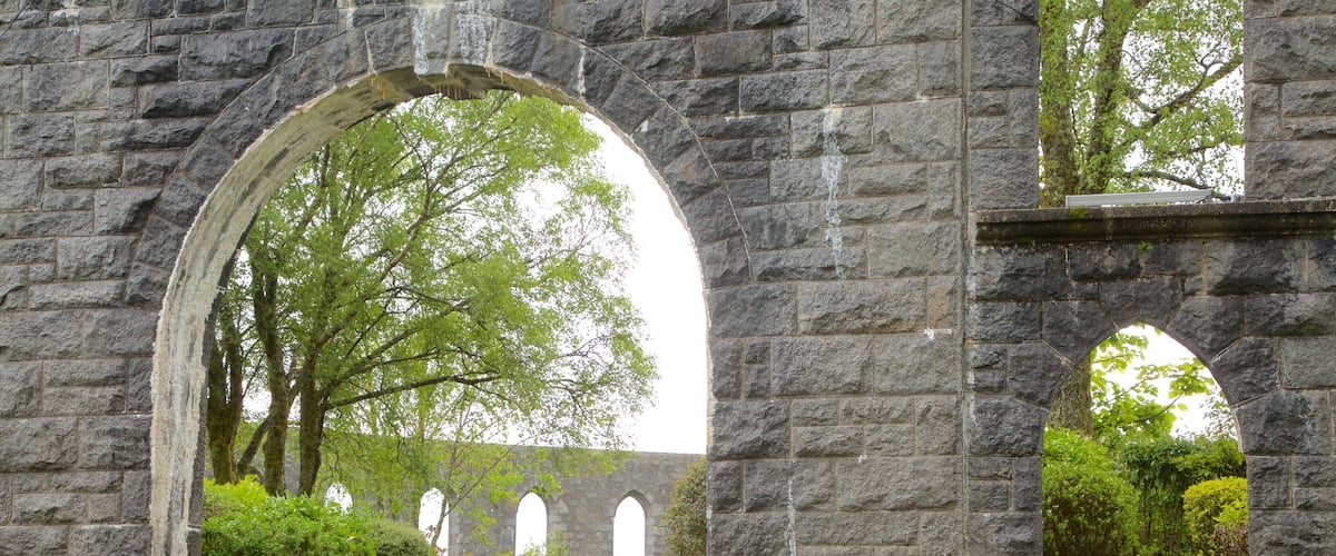 McCaig\'s Tower showing heritage elements and heritage architecture