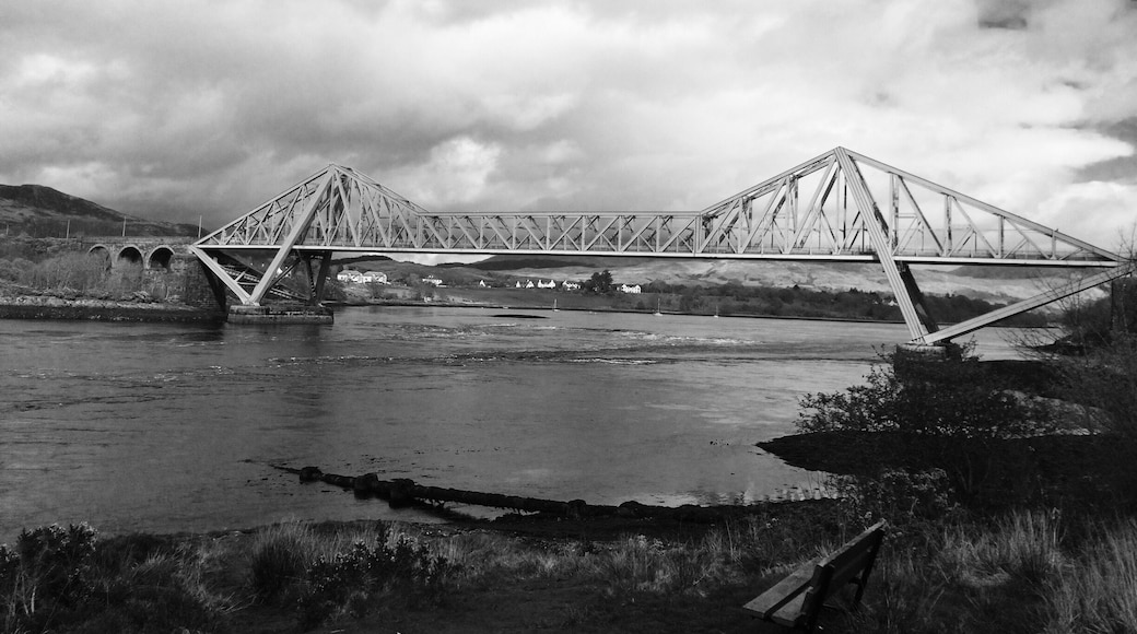 Connel bridge and Lora falls