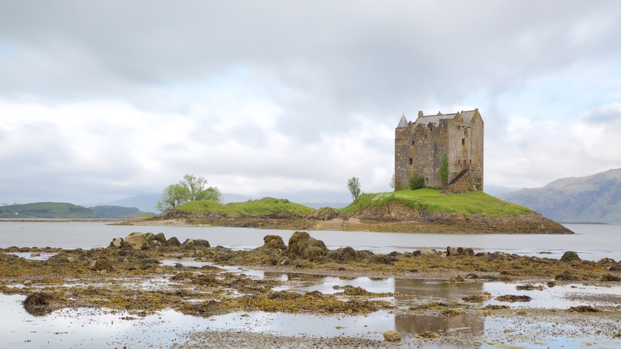 Castle Stalker showing heritage elements, a castle and heritage architecture