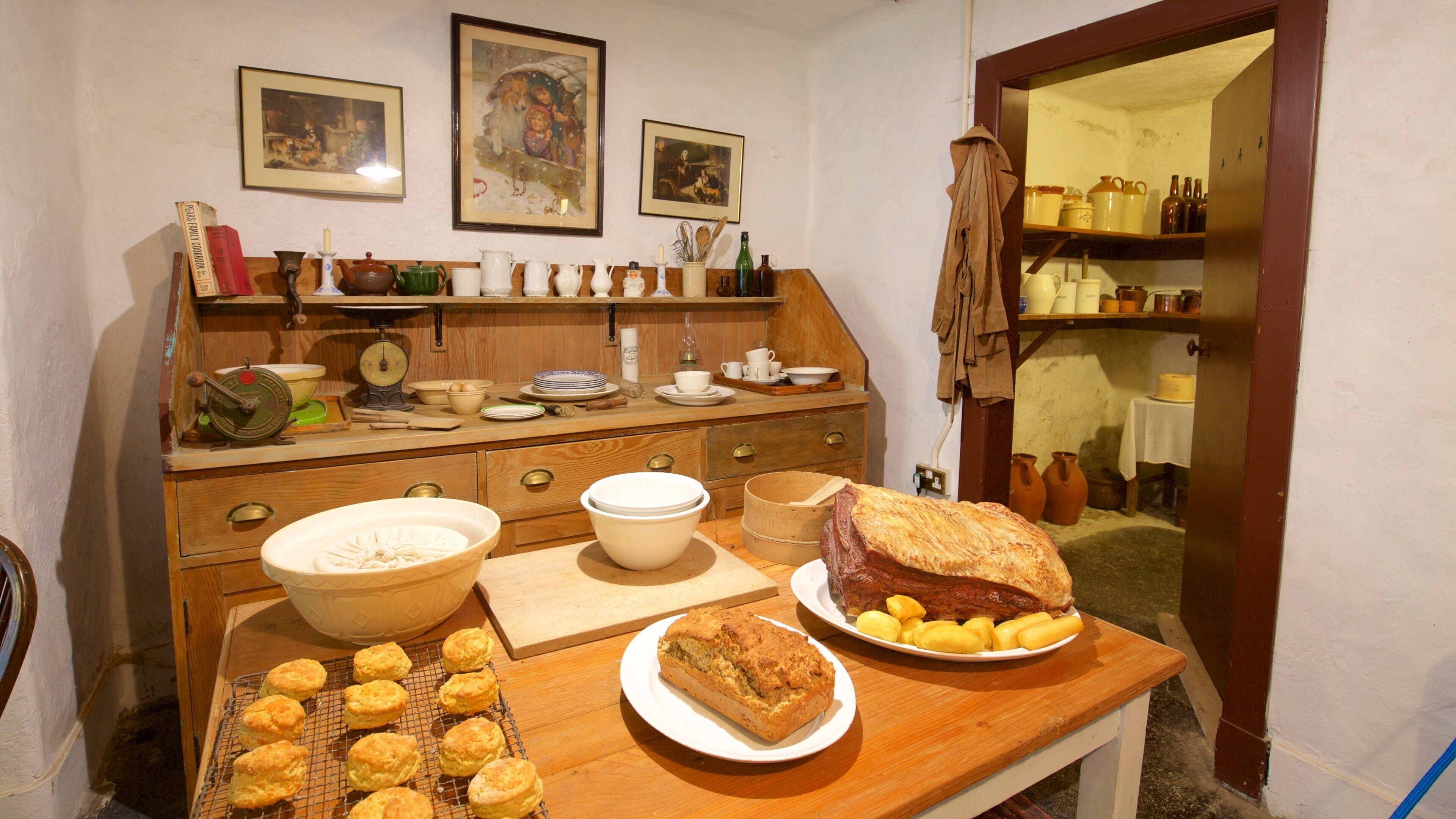 Duart Castle which includes food, a house and interior views