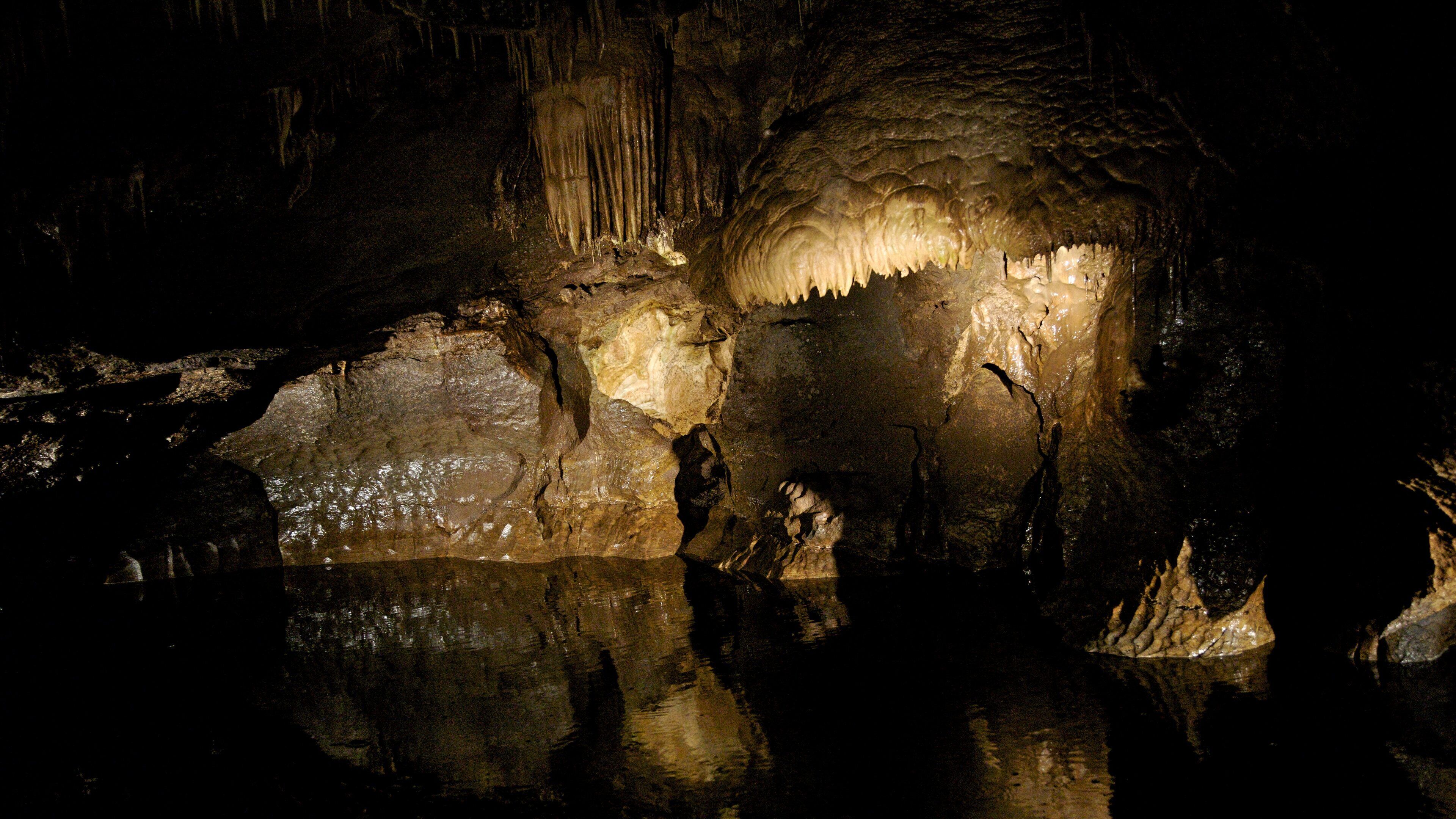 Marble Arch Caves mit einem Höhlenwandern