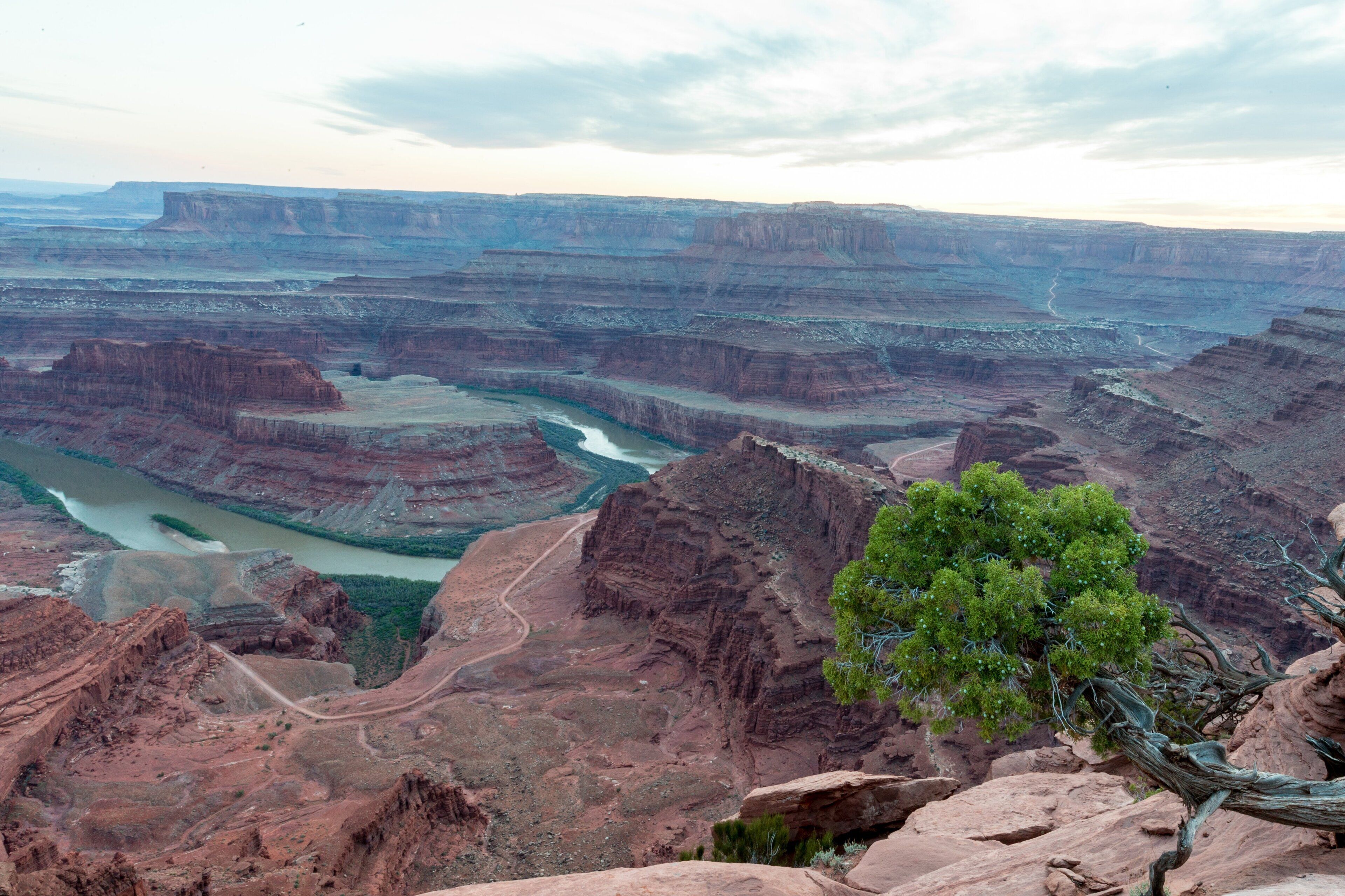 Caption--- - Dead Horse Point, Utah, USA