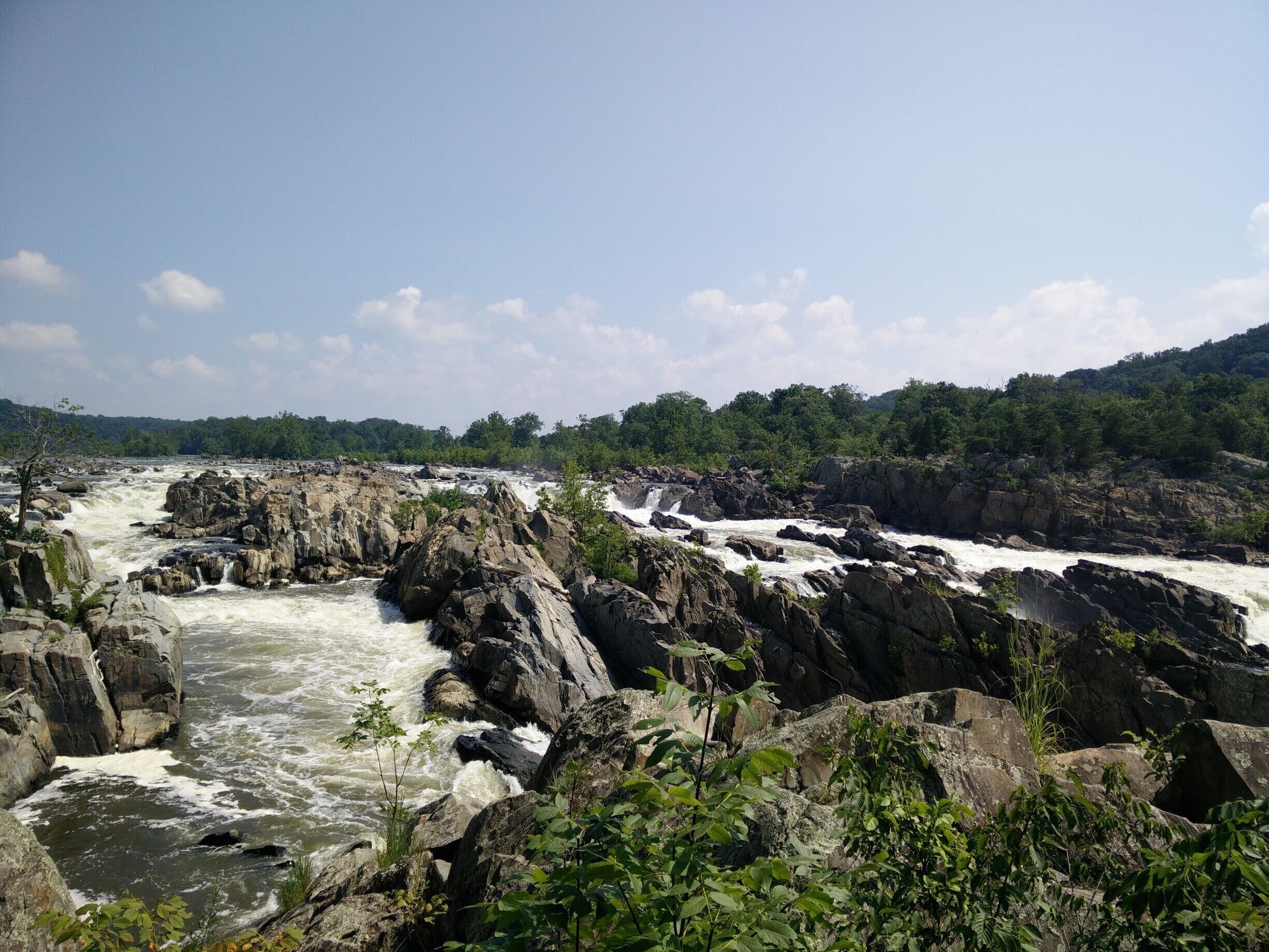 #TroveOn #hiking at the closest national park for an  outdoor experience in DC.

Great Falls National Park is only about a half an hour away from the city so it's close enough for a good city escape. It has multiple trails from easy to difficult. It's a pretty established park with directional signs. Two trails for one way took about 1h30m and they are about 1.5 miles. There are three over lookouts for the falls. Every lookout gives a different vibe of the falls that starts of the Potomac River.

#NationalPark #LoveMyTown 