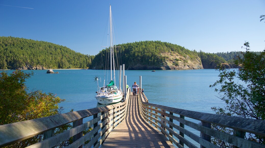 Deception State Park som viser seiling og elv eller bekk
