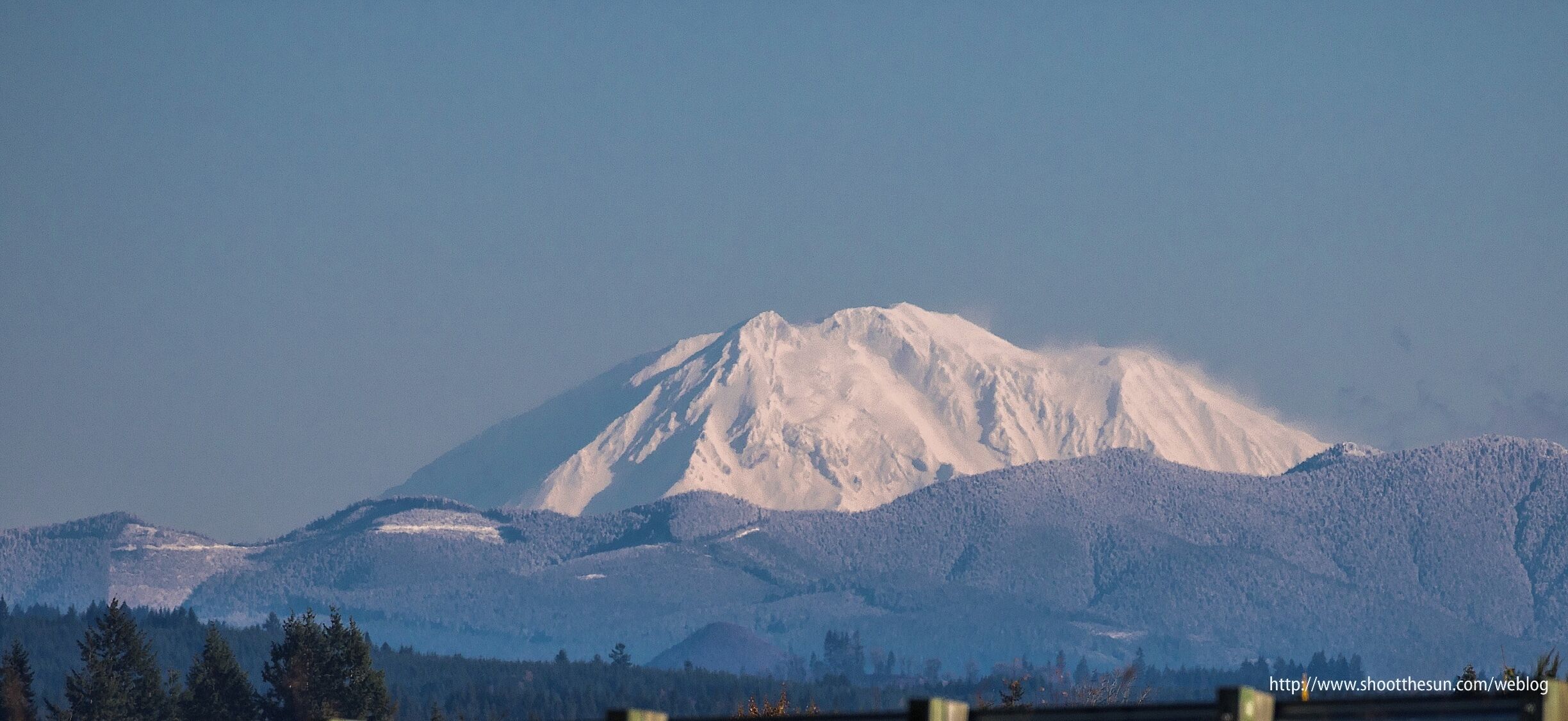 On a clear day, you can see Mount Adams from that same Ridgefield exit.