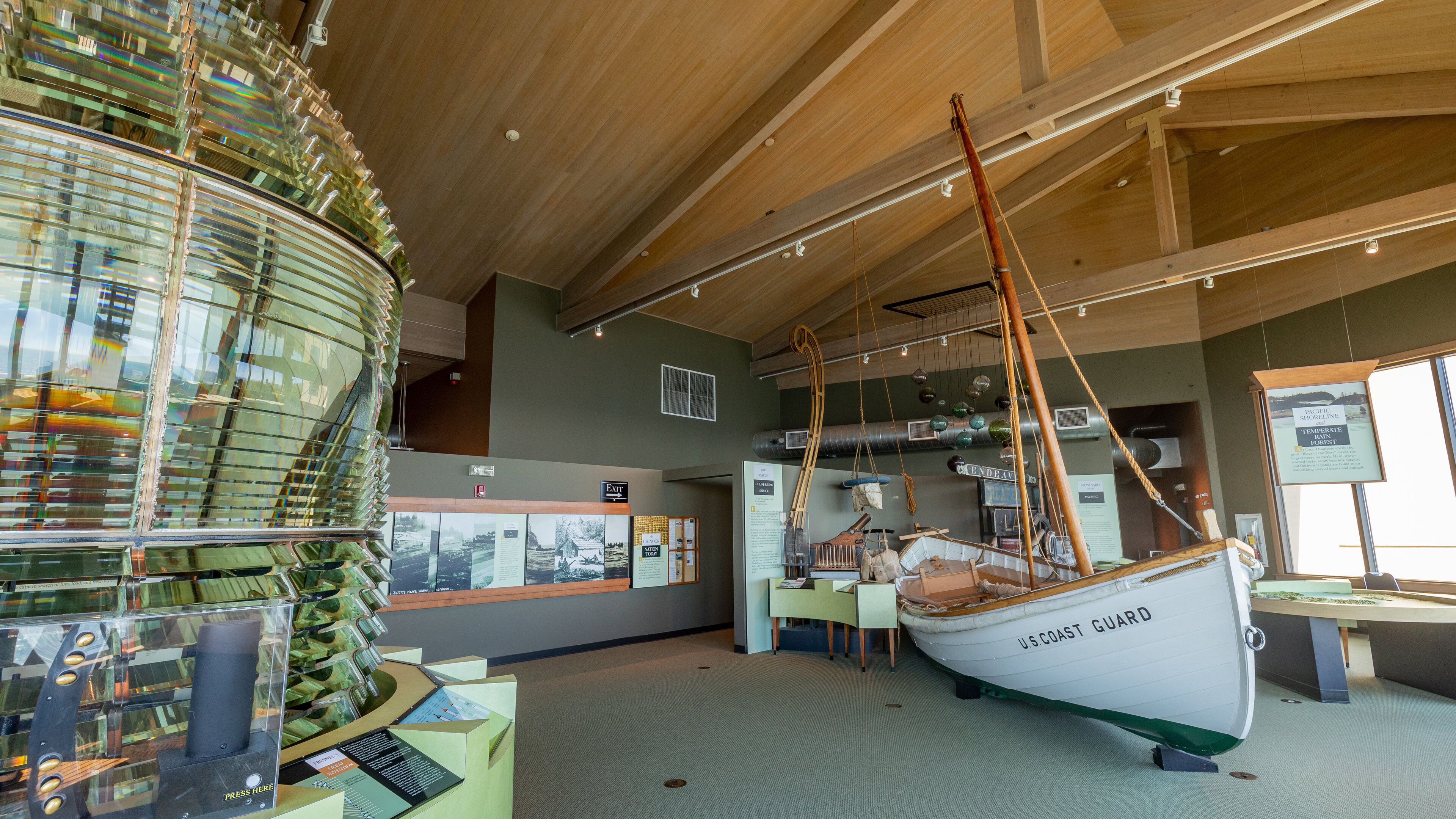 Lewis and Clark Interpretive Center which includes interior views