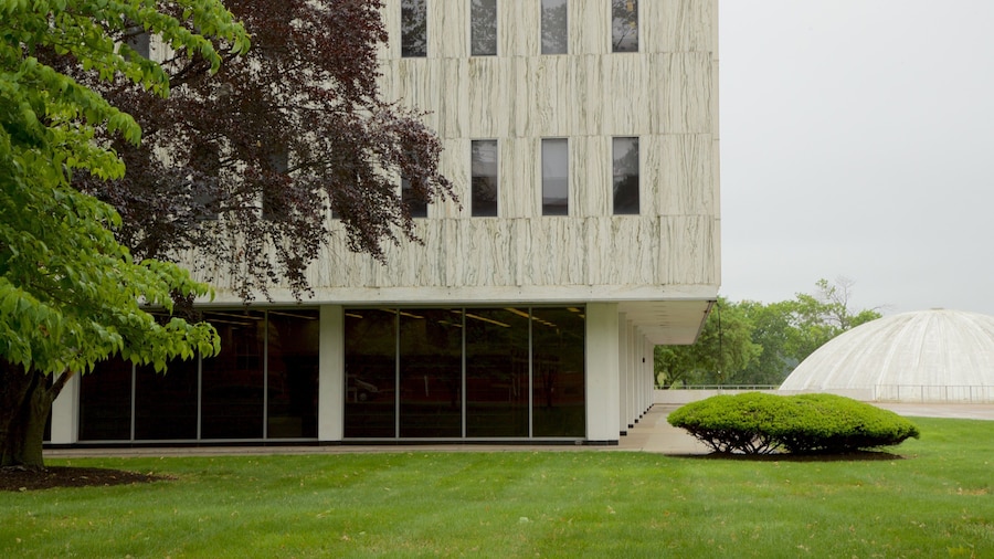 New Jersey State Library featuring a garden