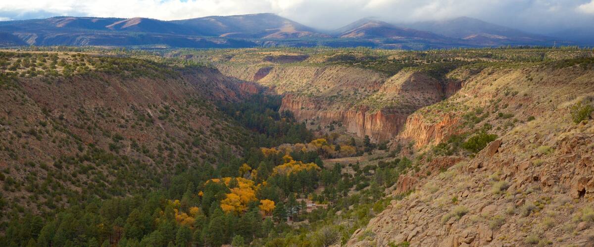 班德利國家紀念碑 设有 峽谷, 風景圖 和 寧靜的景觀