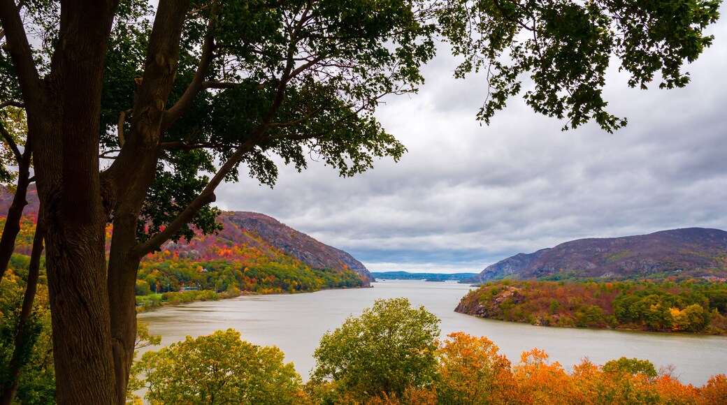a autumn of the Hudson river from the United States Military Academy West Point, New York