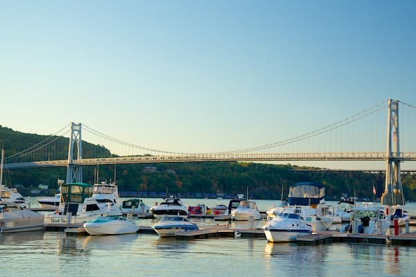 Mid-Hudson Bridge which includes a bridge, a bay or harbour and a river or creek