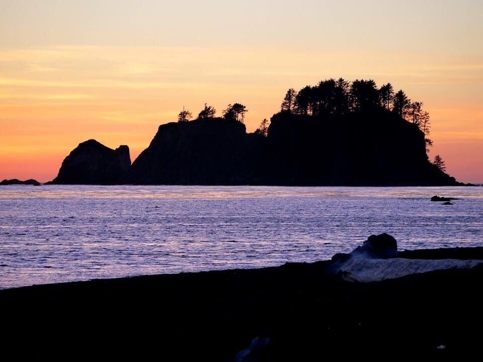 A beautiful #beach sunset that really brought out some color.  #NationalPark #GoldenHour #hiking #TakeAHike